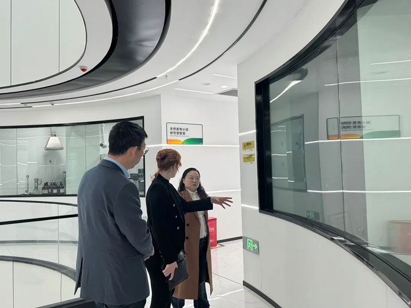 巴西國家植物保護產品協會專家訪問新朝陽，共探生物農業合作新機遇